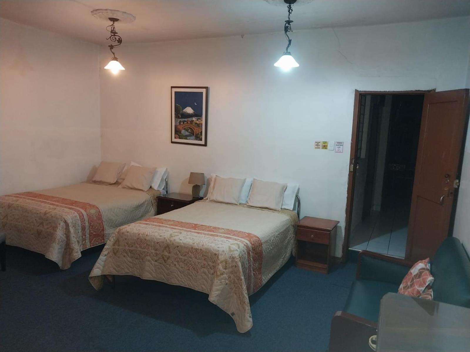 Hostal Benalcazar Кіто Екстер'єр фото
